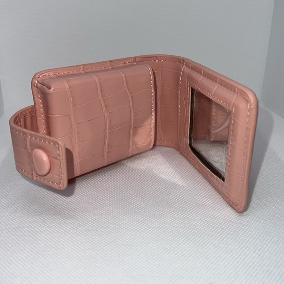 LIPSTICK CASE - Picture 5 of 7